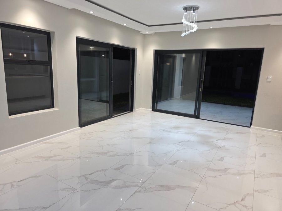 4 Bedroom Property for Sale in Sandown Western Cape